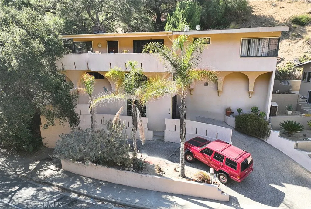 2567 E Chevy Chase — photo