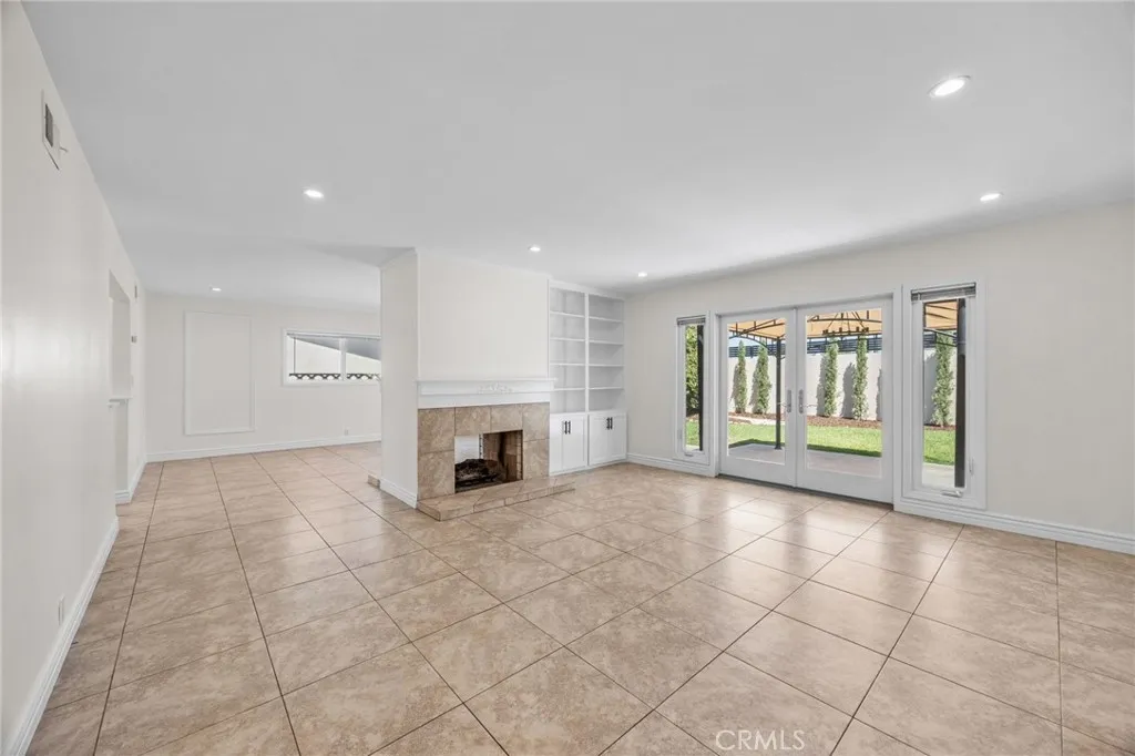 831 E Hoover, Orange, CA 92867 — photo 3
