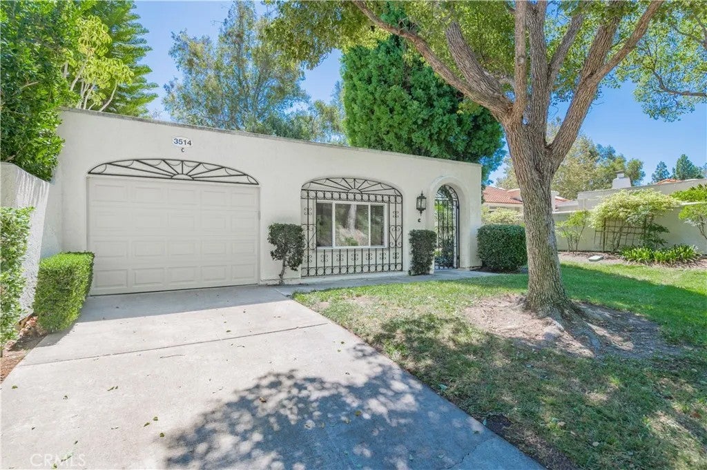 3514 Bahia Blanca West C — photo