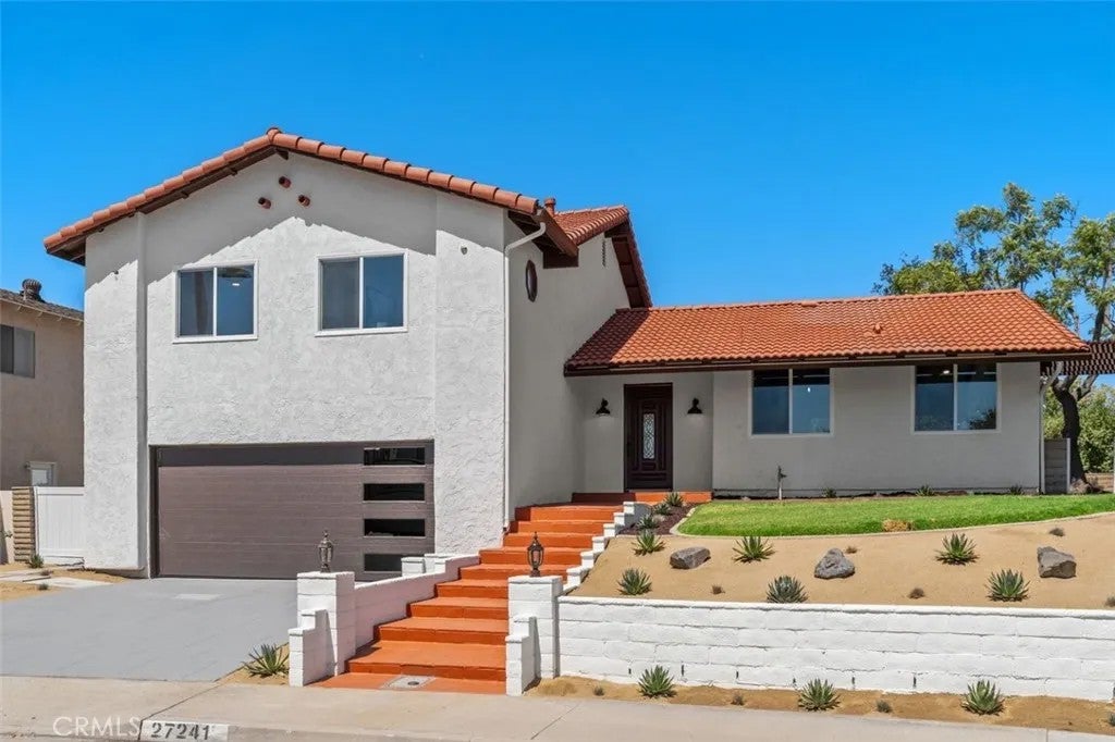 27241 Mariscal — photo