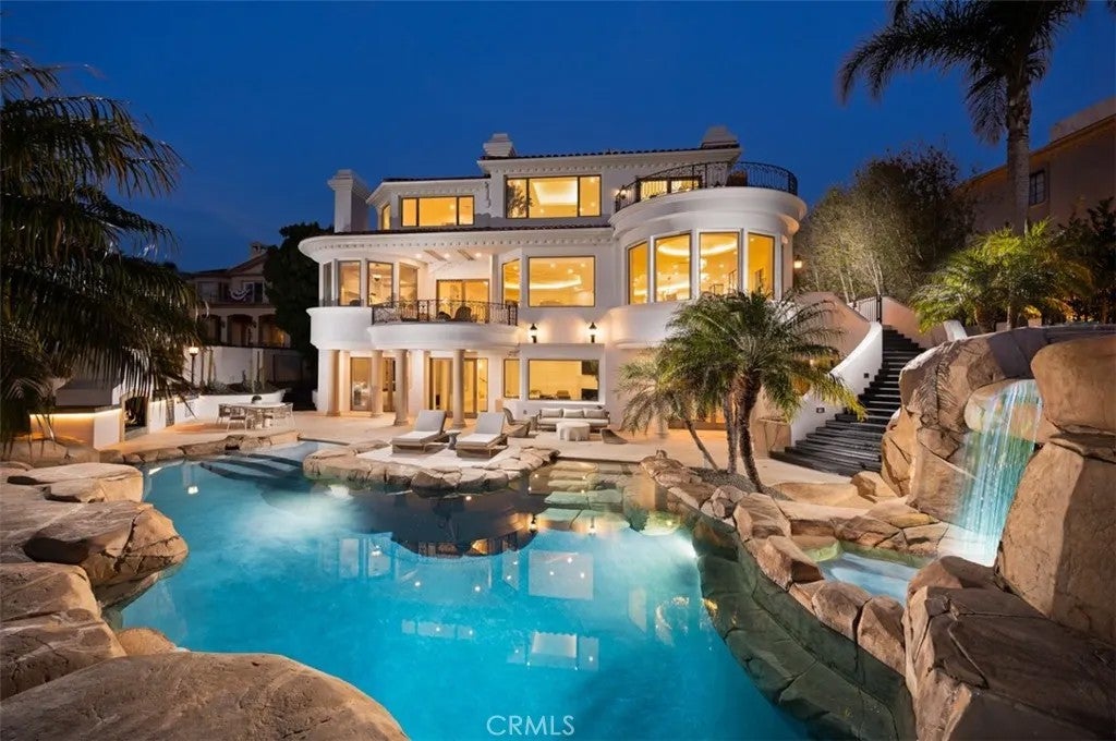 5 Sailview — photo