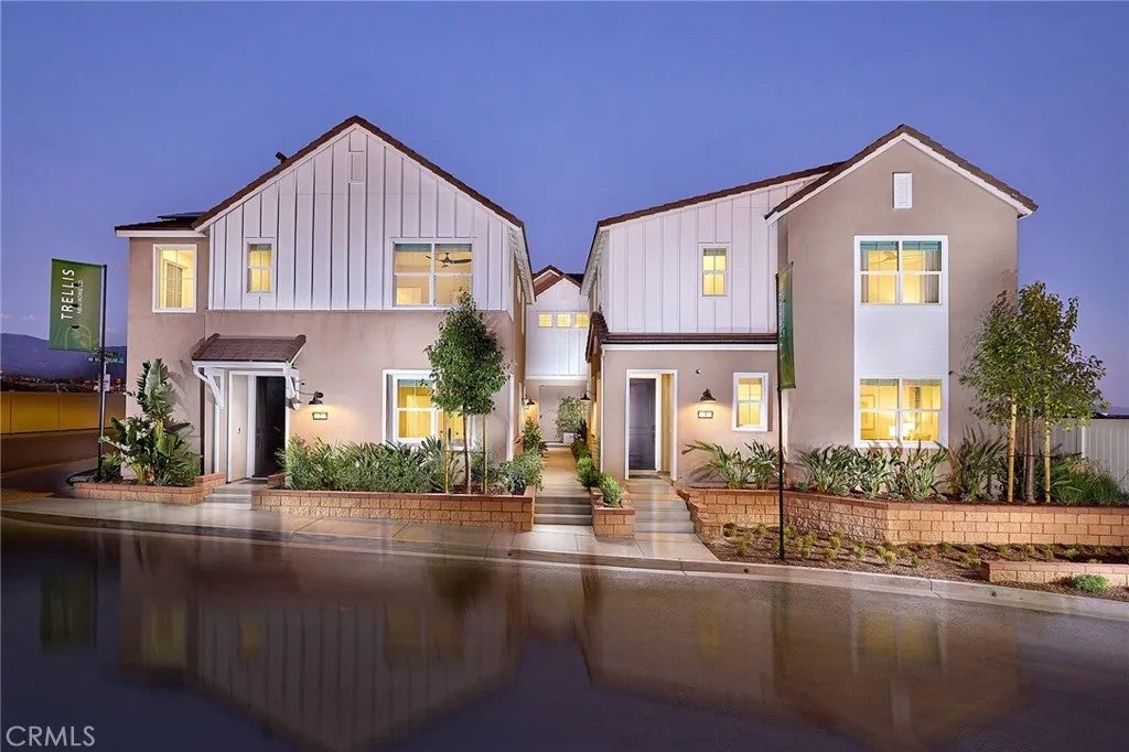 16588 Bottlebrush Lane 2 — photo