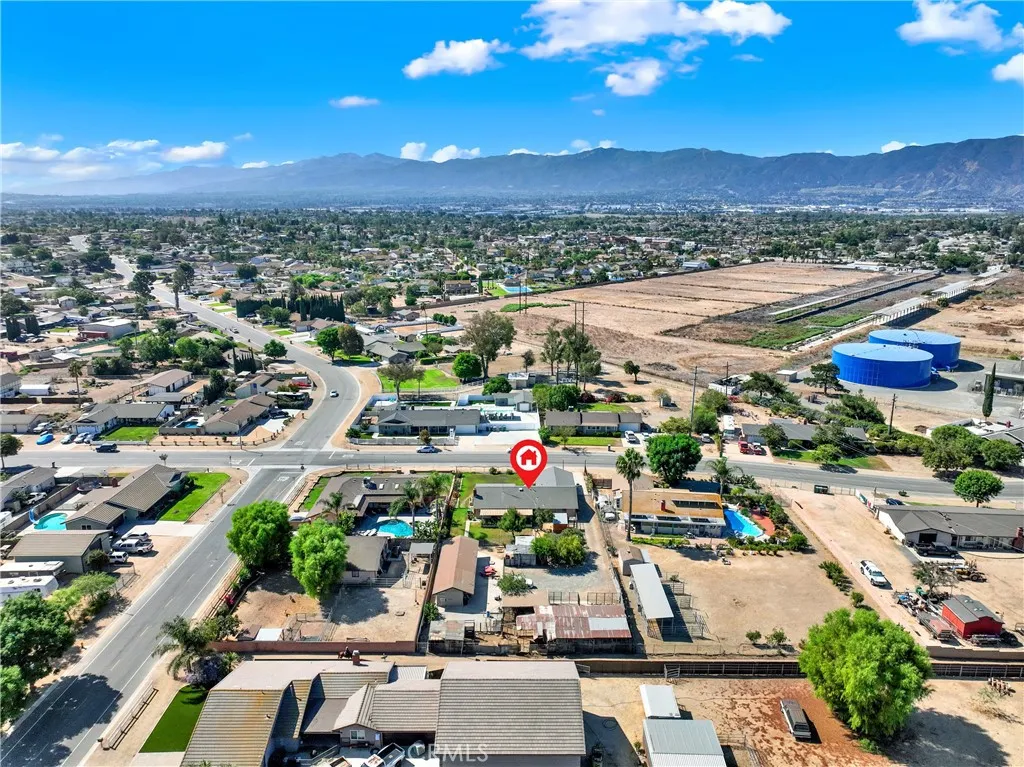 3949 Bluff, Norco, CA 92860 — photo 2