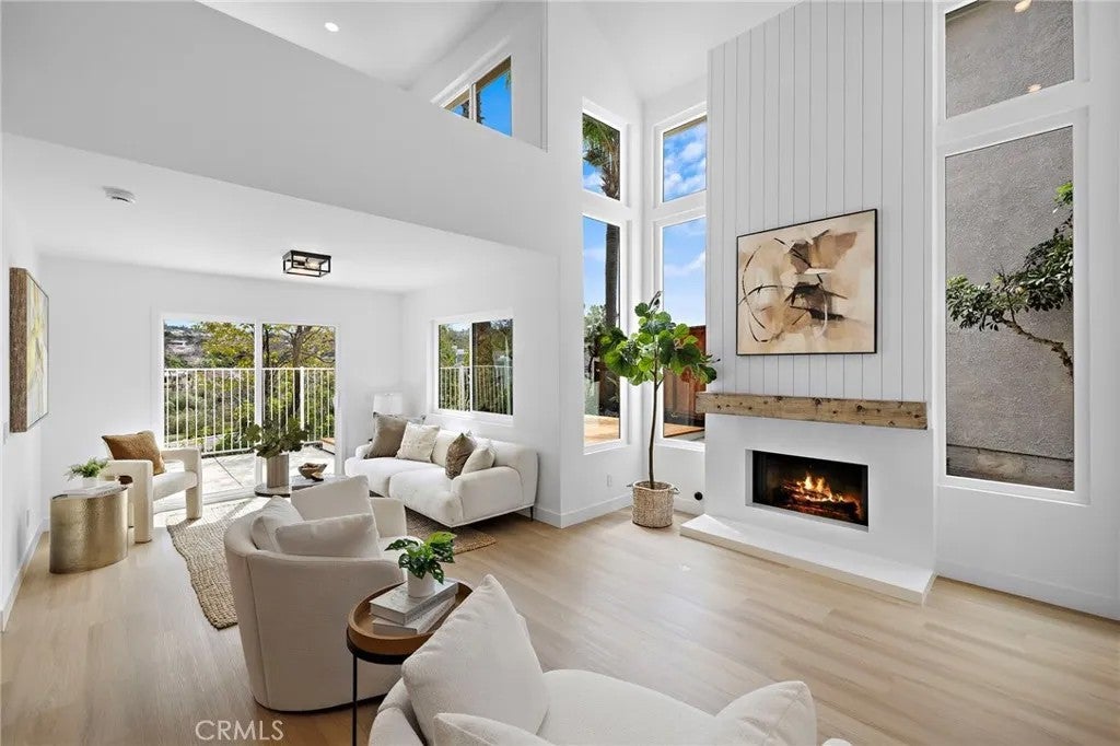 9 Carmel Court — photo