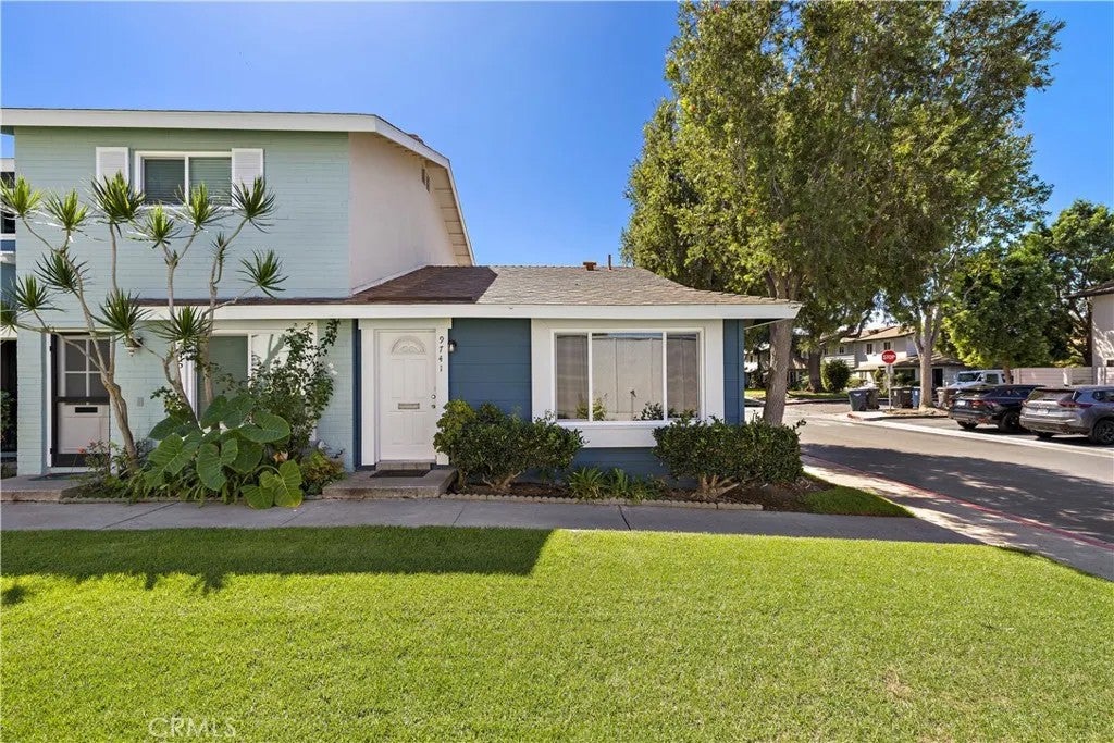 9741 Cornwall Drive — photo