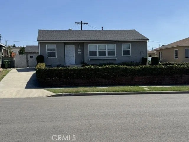 13708 S Menlo — photo