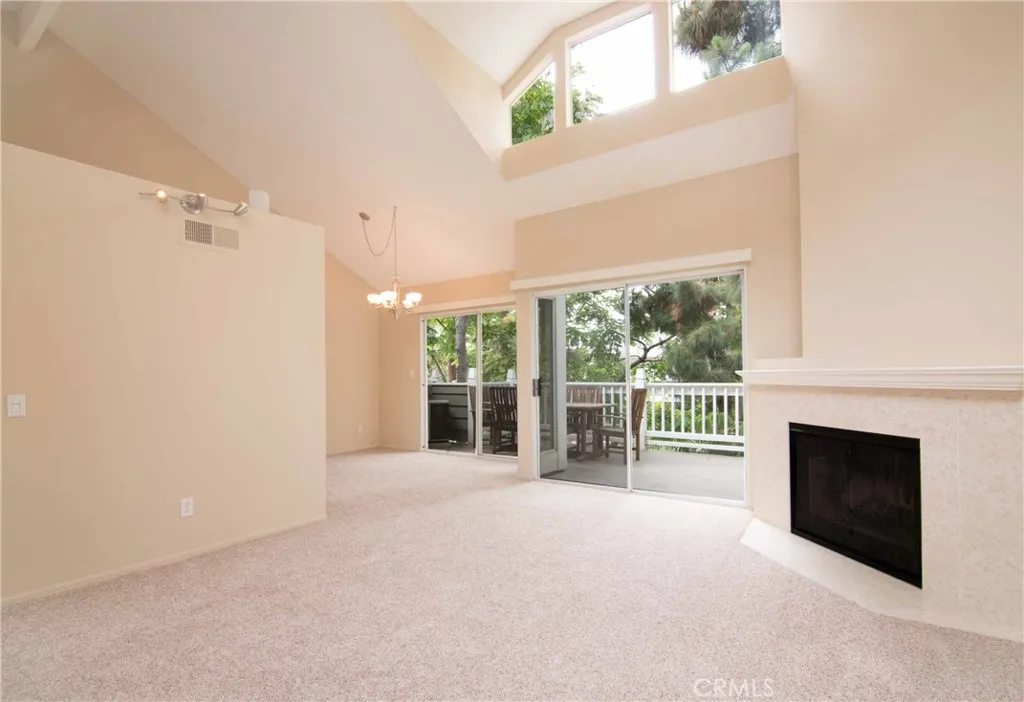 750 Wesleyan Bay Unit 6 — photo