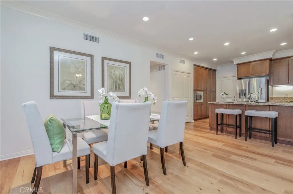 98 Overbrook, Irvine, CA 92620 — photo 3