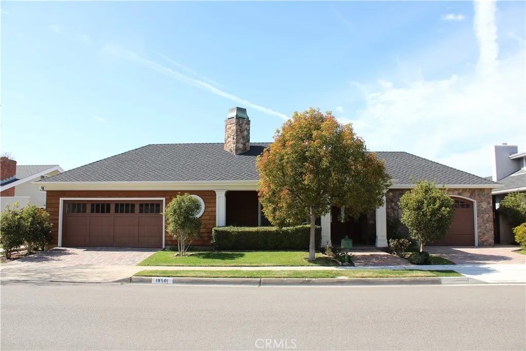 19501 Sierra Seco — photo