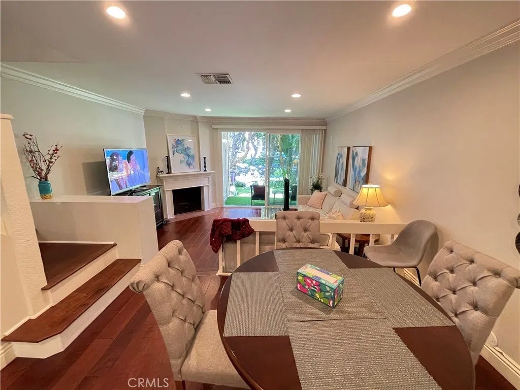 249 Pineview, Irvine, CA 92620 — photo 2