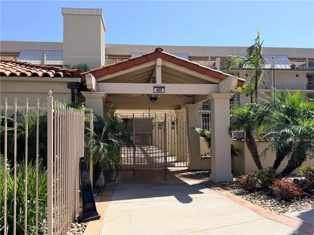 405 Avenida Granada Unit 404 — photo