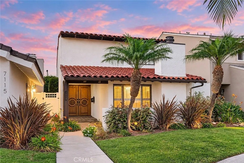 7119 Island Village Drive — photo