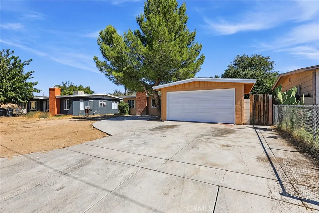 38726 Sumac, Palmdale, CA 93550 — photo 2