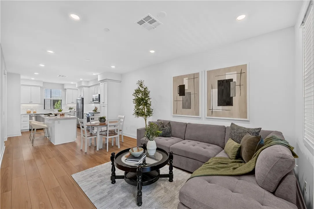 130 Yearling Way — photo