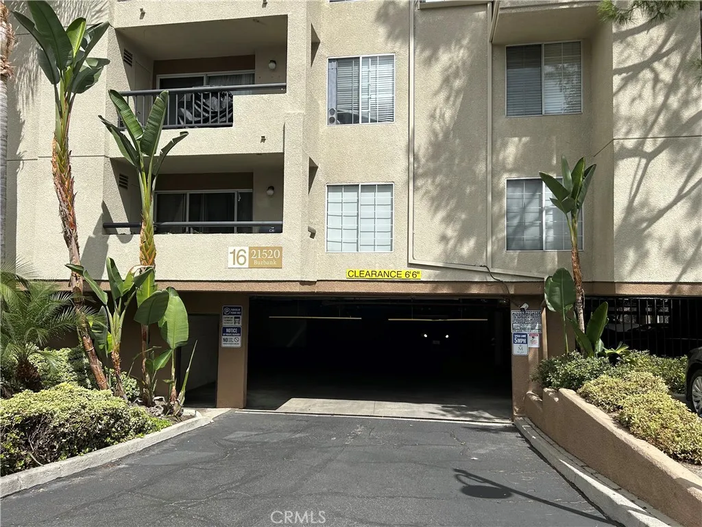 21520 Burbank Unit 303 — photo