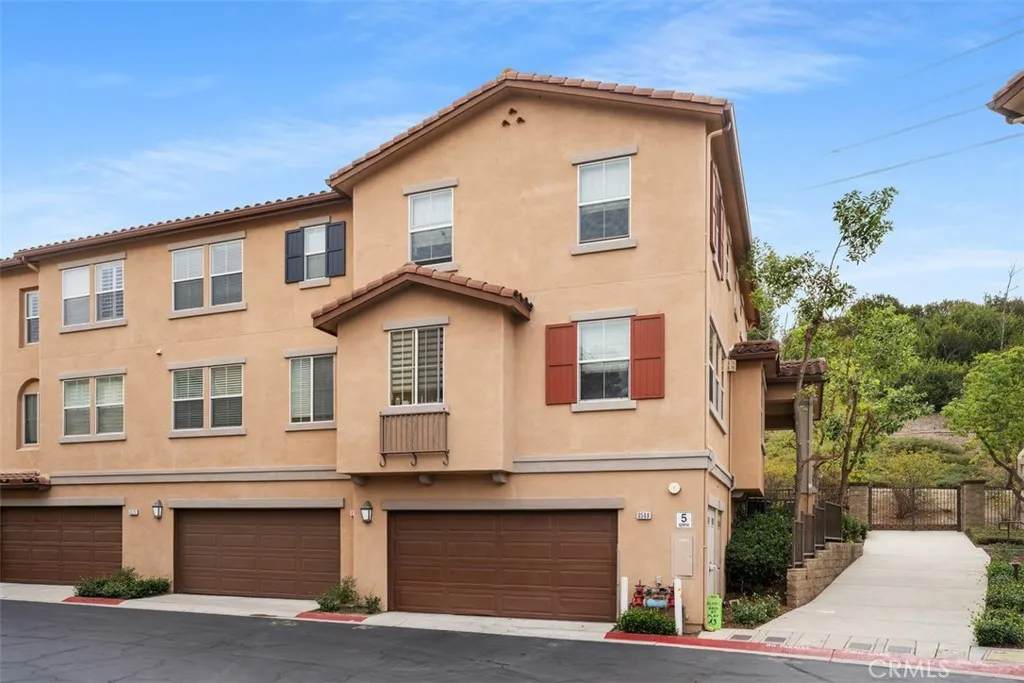 8572 E Kendra Loop, Orange, CA 92867 — photo 3