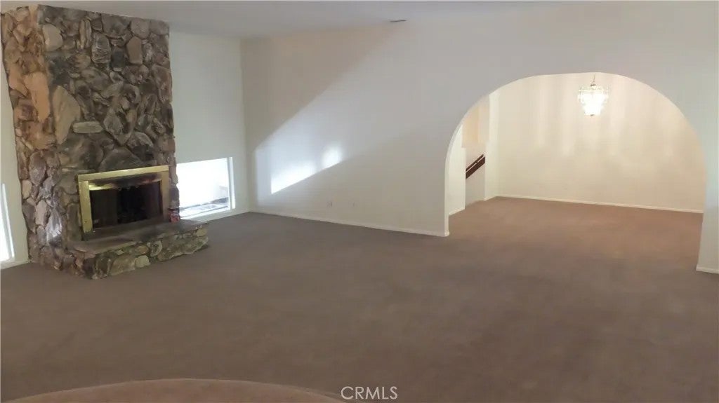 6792 Rolling Hills Drive — photo