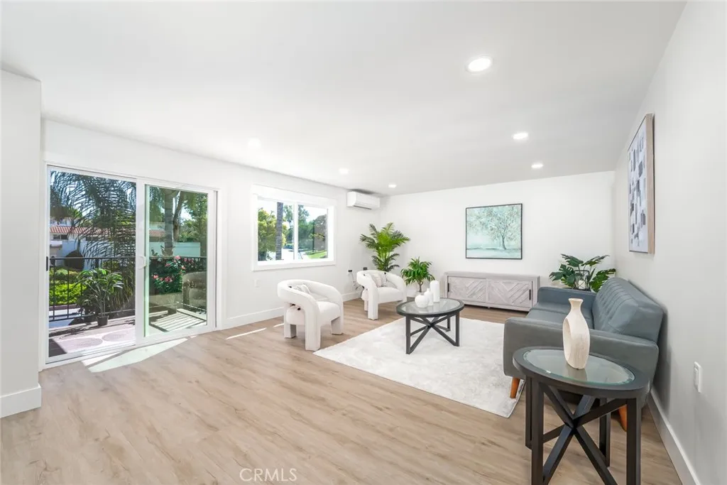 2393 Via Mariposa West Unit 2F — photo