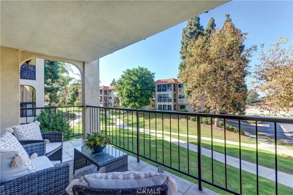 3243 San Amadeo 2F — photo