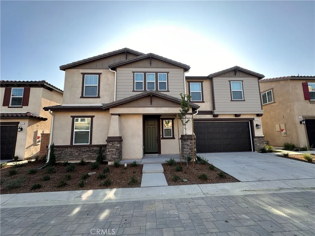 4143 E Avila Privado — photo