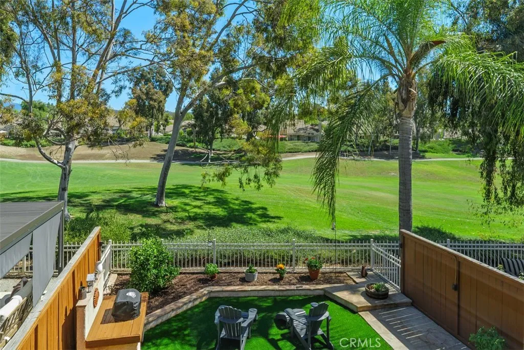 44 Pinzon — photo