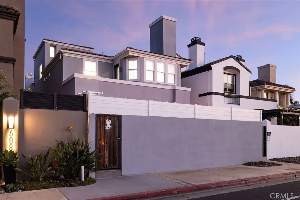 606 Goldenwest Street — photo