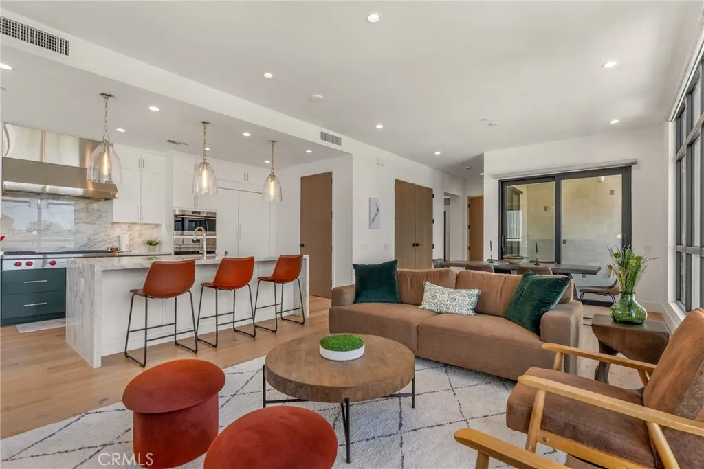 4281 Uptown Newport Drive Unit 4 — photo