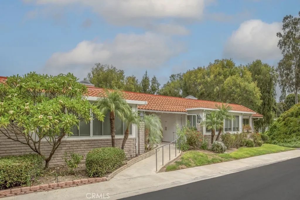 3304 Via Carrizo Unit O — photo