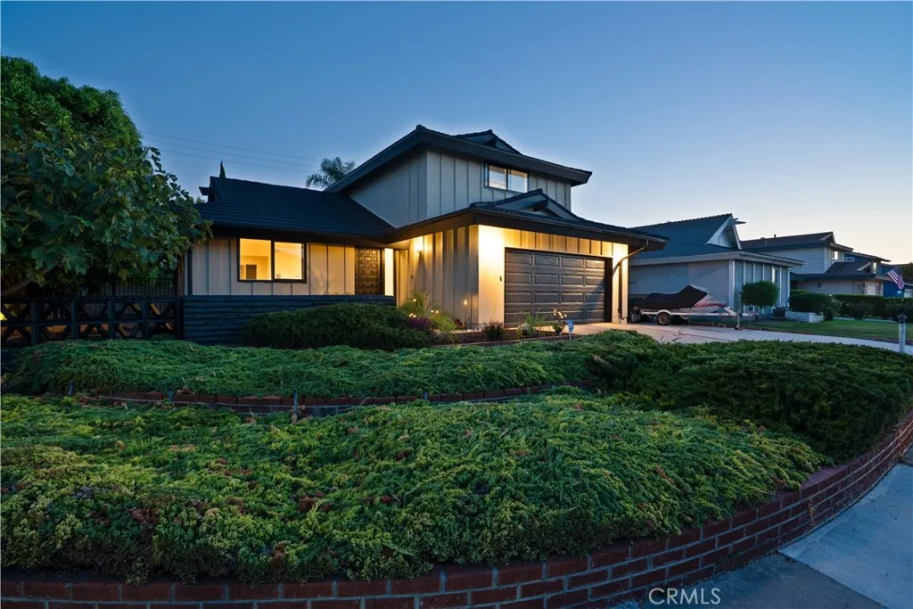 6972 Laurelhurst — photo