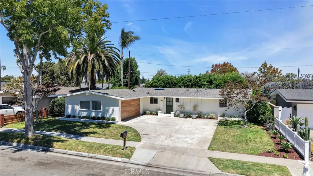 268 E Bay, Costa Mesa, CA 92627 — photo 2
