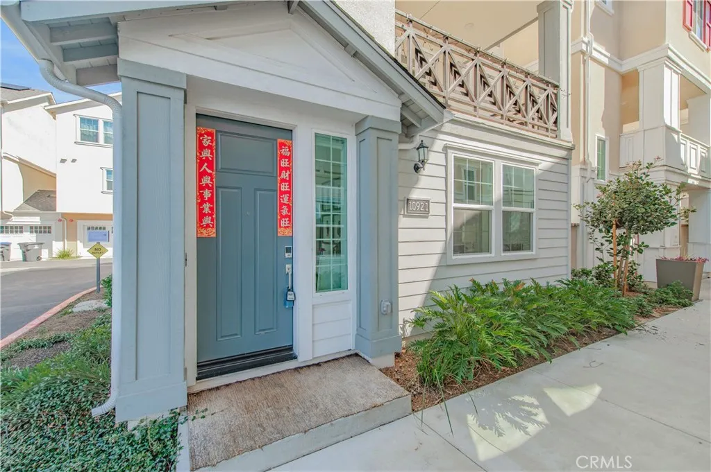 1092 N Anaheim Blvd Unit 1 — photo