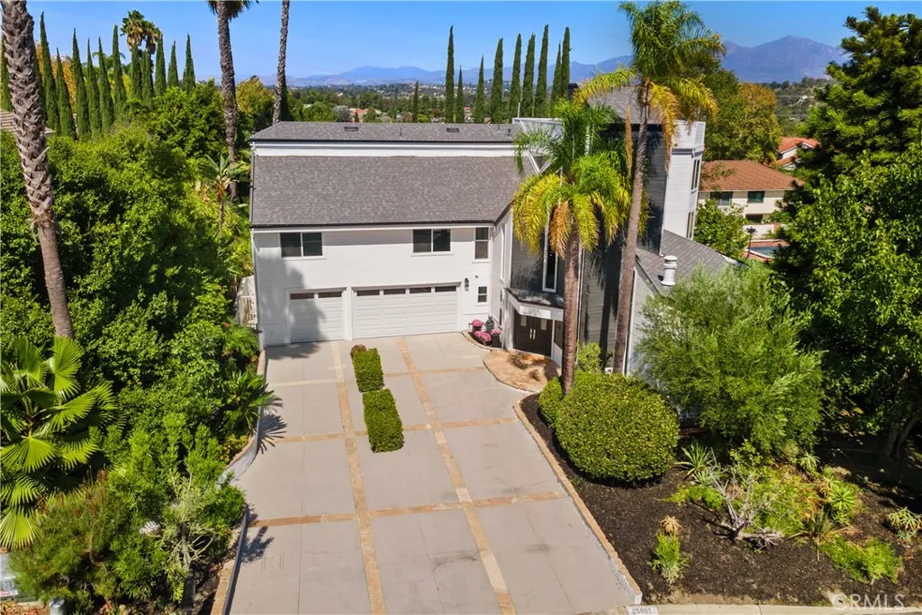 25901 Nellie Gail — photo