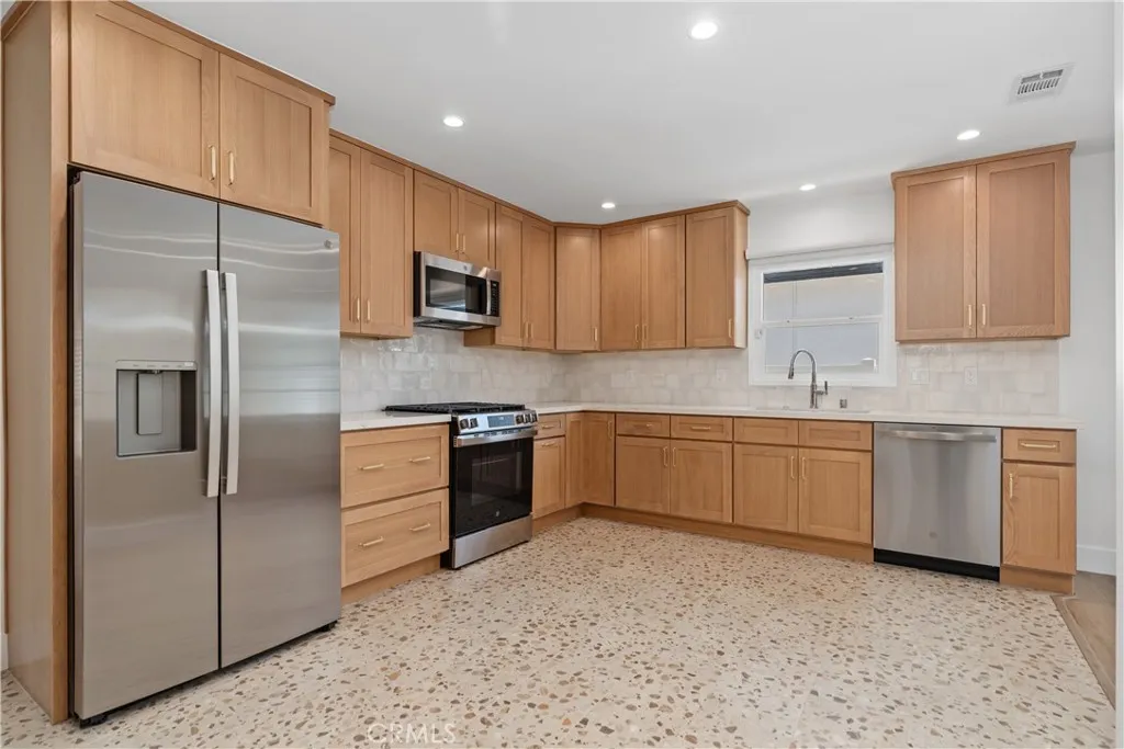 337 E Everett Place, Orange, CA 92867 — photo 3