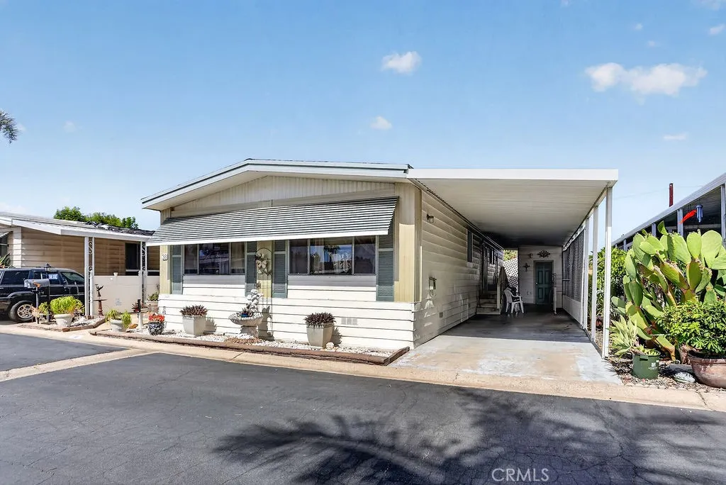 24921 Muirlands Unit 38 — photo