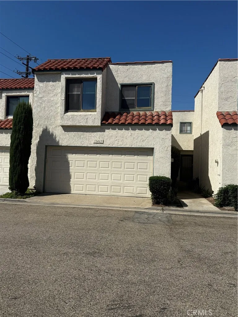 13467 Pepperdine — photo