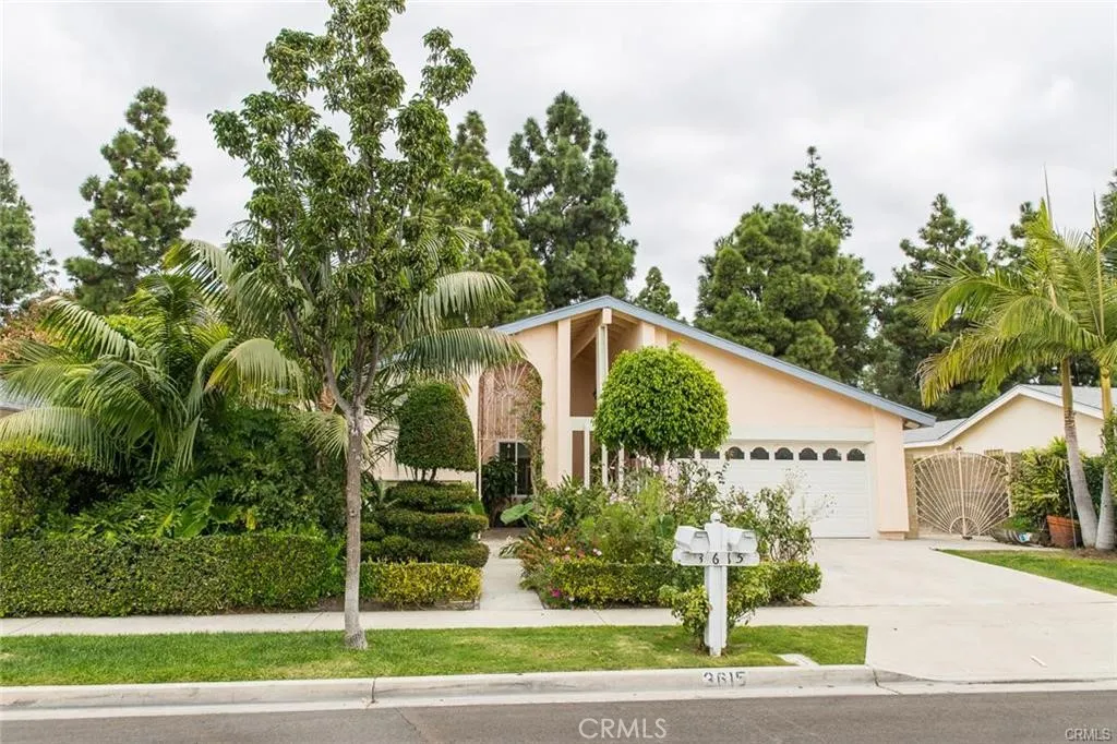 3615 Fenn Street — photo