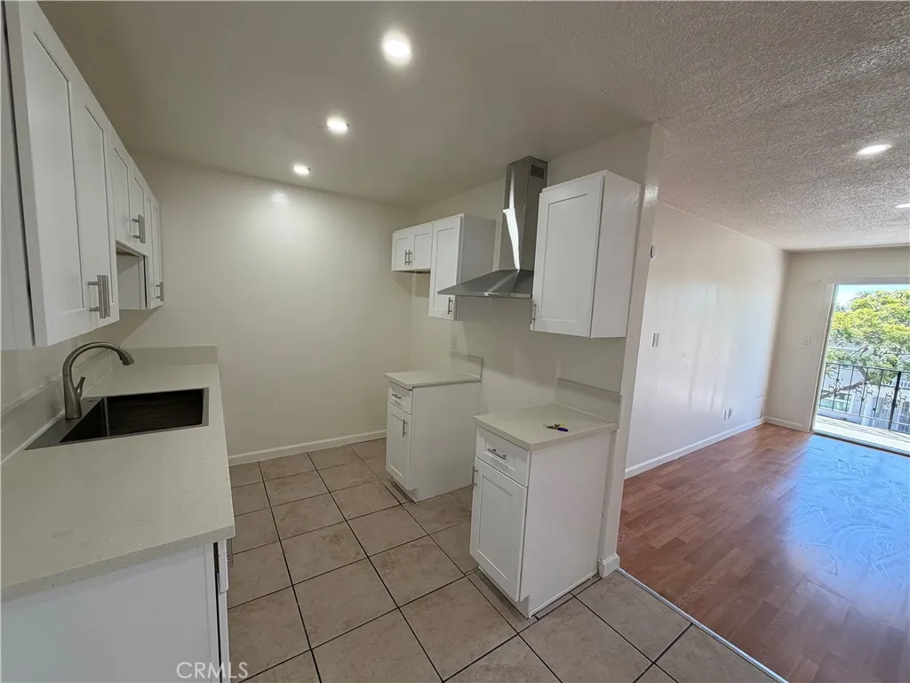 737 E 5th #10, Long Beach, CA 90802 — photo 3