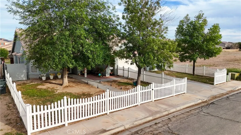 470 Eldorado, Blythe, CA 92225 — photo 2