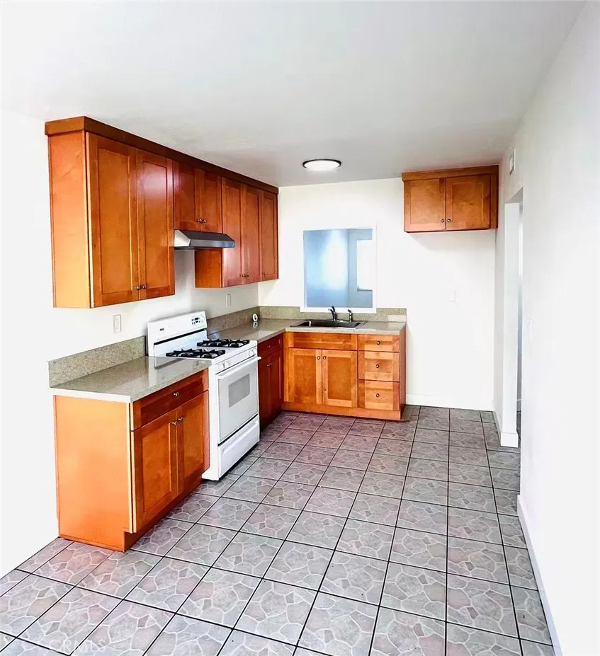 4109 W 5th Unit J3 — photo