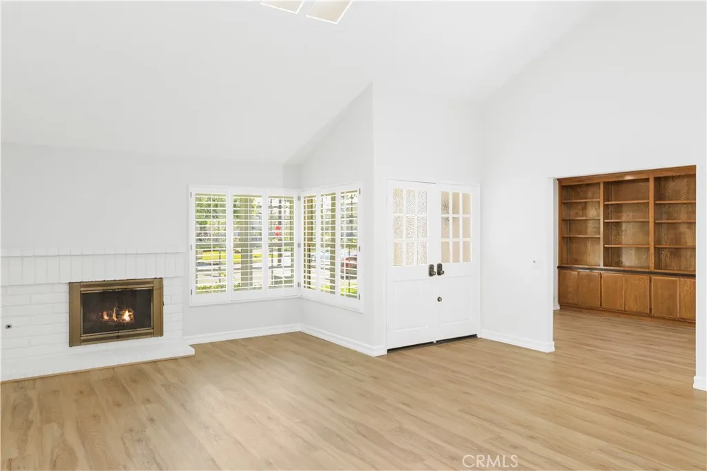 126 E Yale Loop #14, Irvine, CA 92604 — photo 3