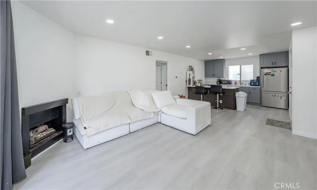 2803 S Fairview Unit C — photo