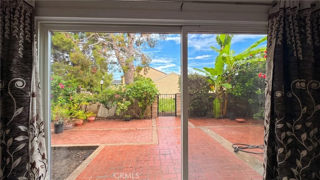 8 Monarch, Irvine, CA 92604 — photo 2
