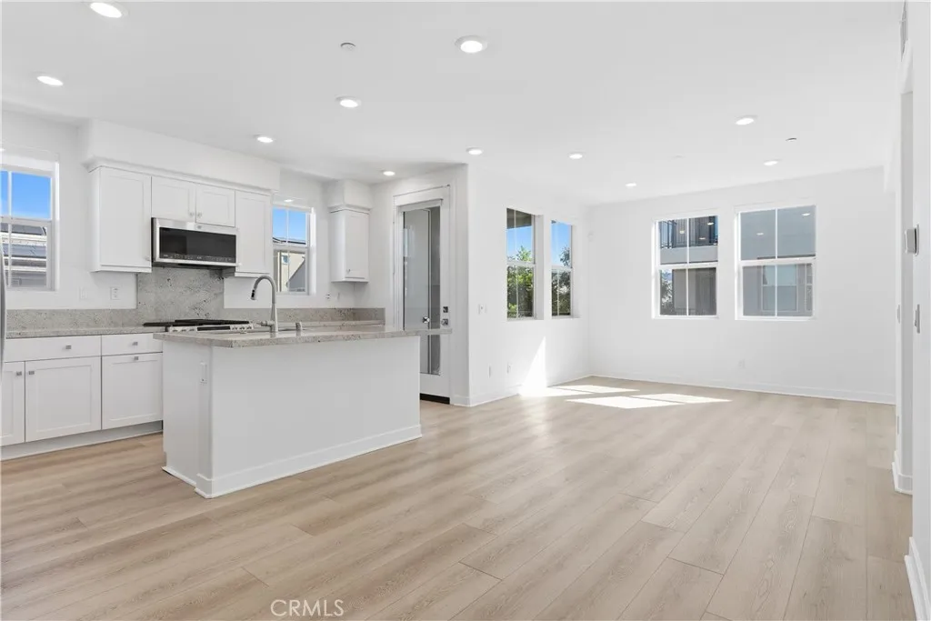 1301 Lasso Way Unit 201 — photo
