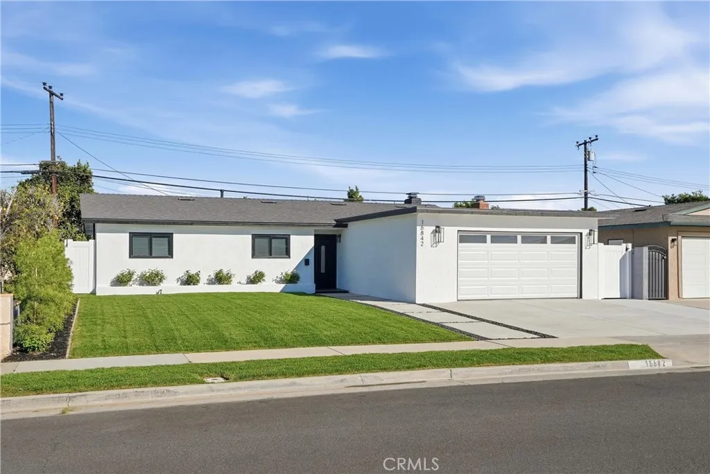 16842 Ross — photo