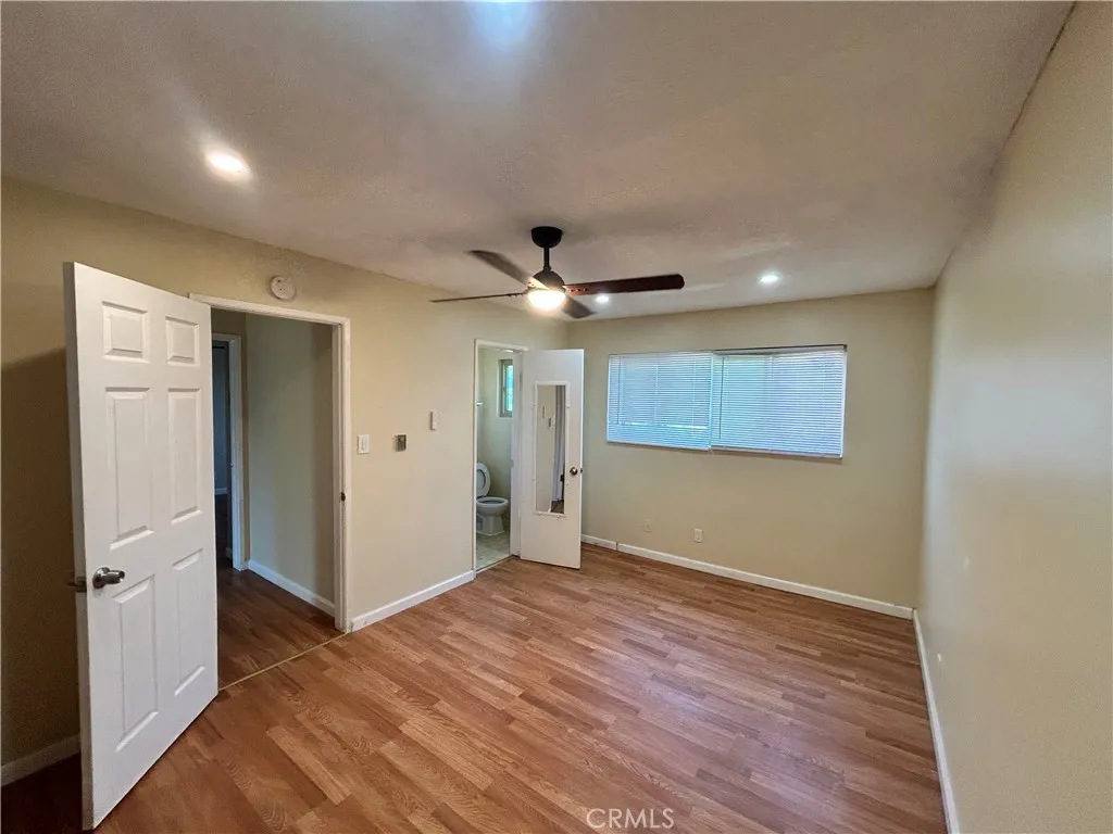 737 E 5th Unit 12 — photo