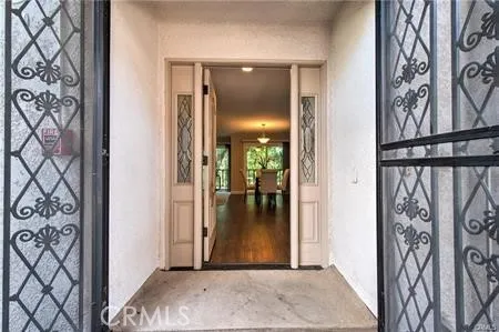 2405 Via Mariposa W Unit 2E — photo