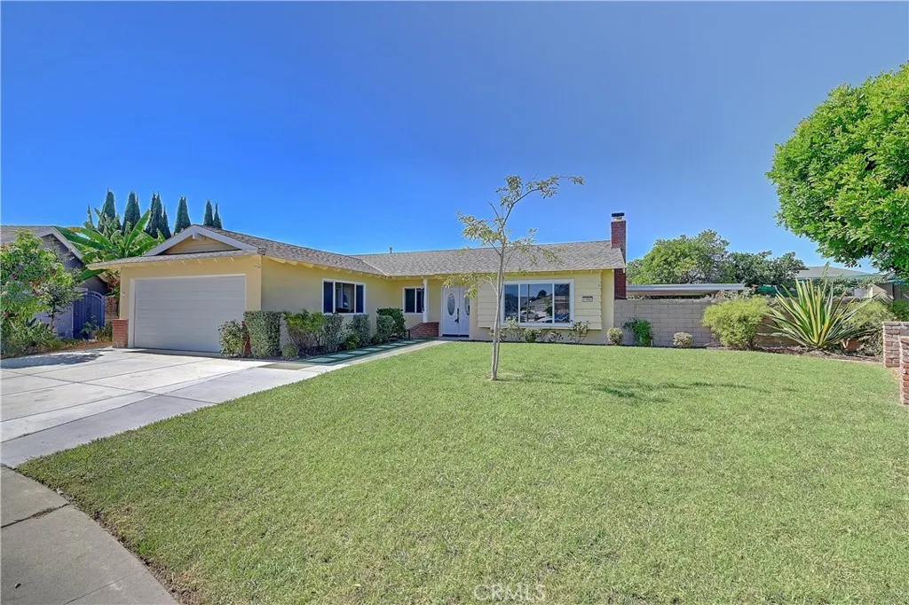 11883 Mayflower Court — photo