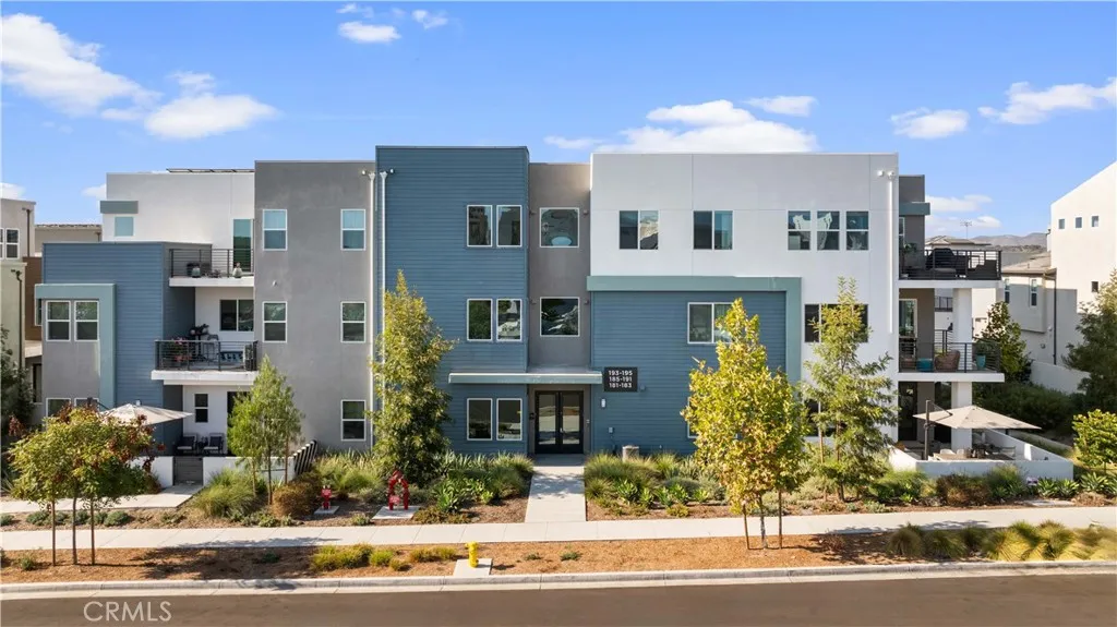 187 Biome Unit 187 — photo