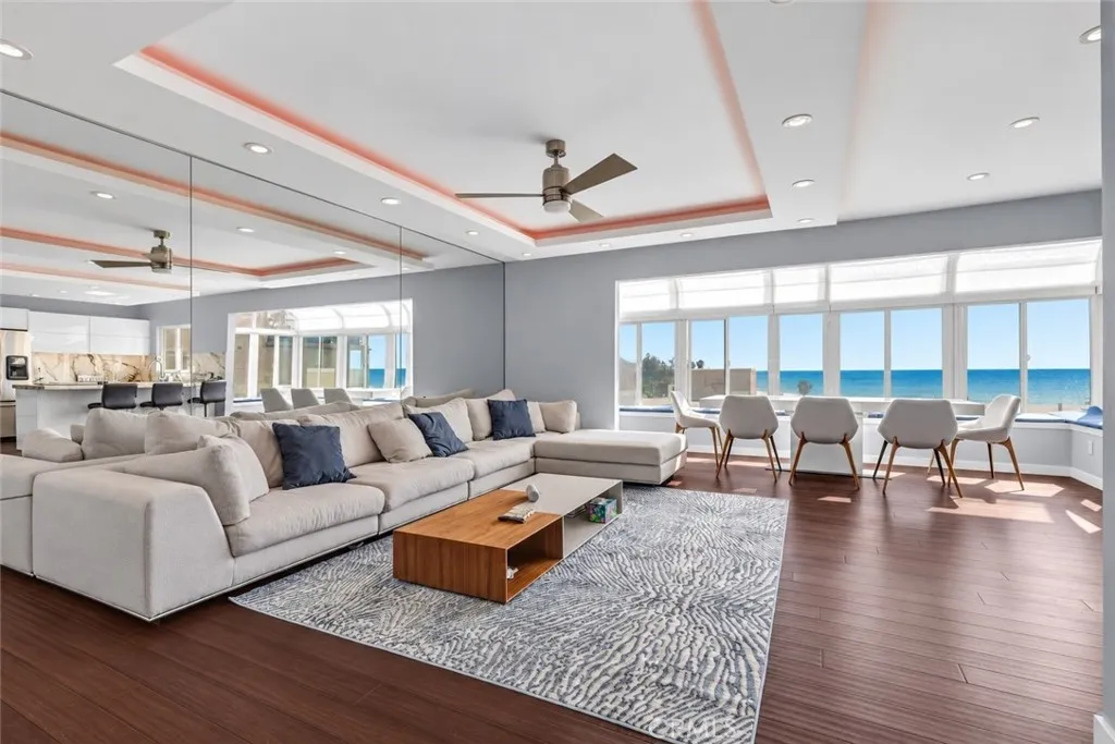 251 Lower Cliff Drive Unit 2 — photo