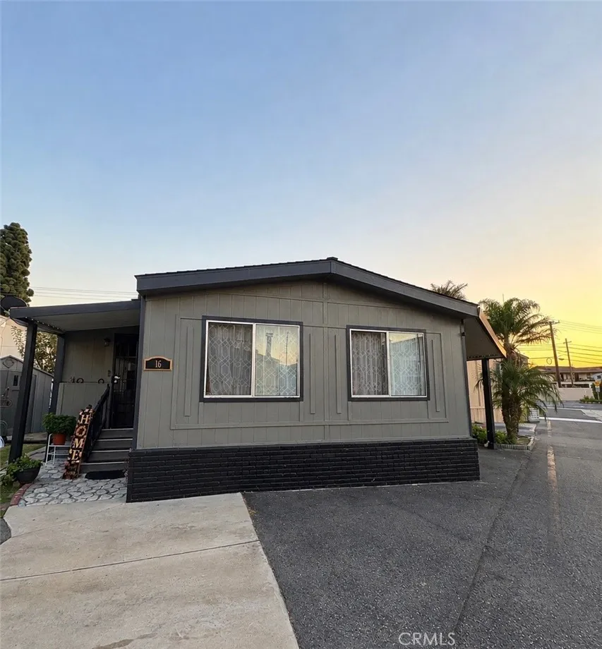 7887 Lampson Unit 16 — photo